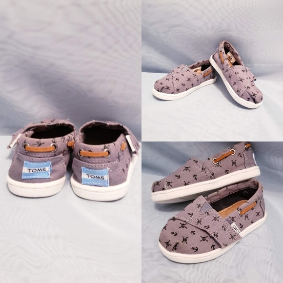Toms Other - 💞Toms toddler shoes size T5 Pirates💕